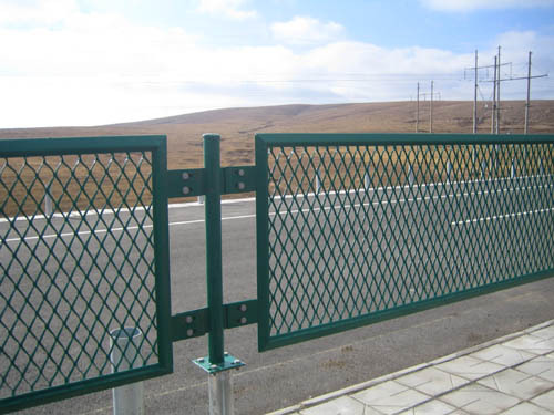 公路护栏网
